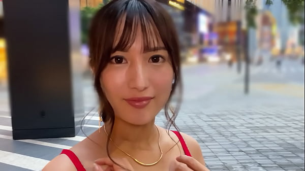 ハメ撮り 絶世の美女とハメ撮りセックス。おしゃれなレストランに遊びに行ったあとにラブホテルへ。彼女は何人ともセックスしているビッチですが、今夜は僕ともハメ撮りセックス。 https://bit.ly/3ywVvV0